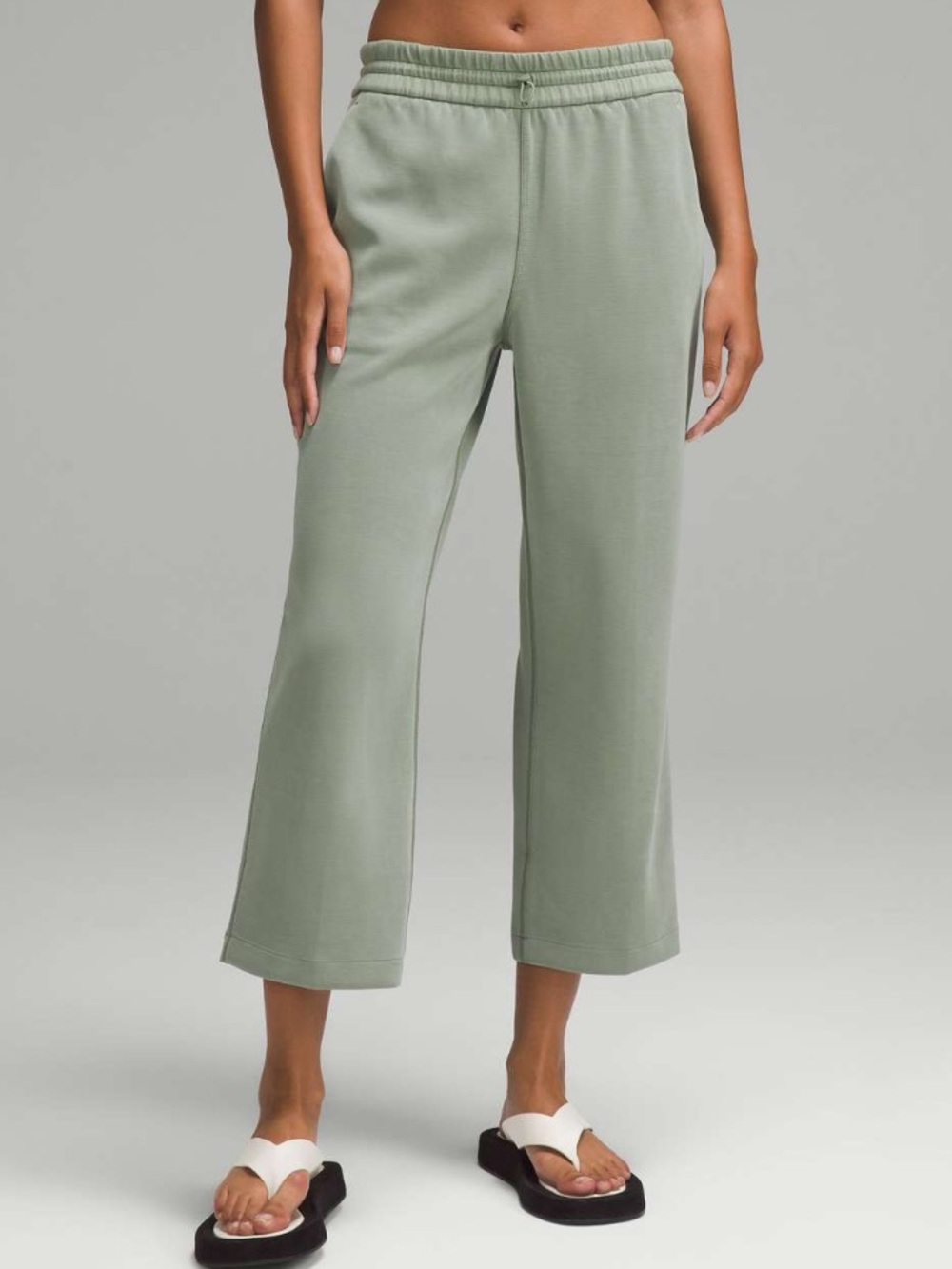 Lululemon softstreme high rise straight leg pants size 14 green